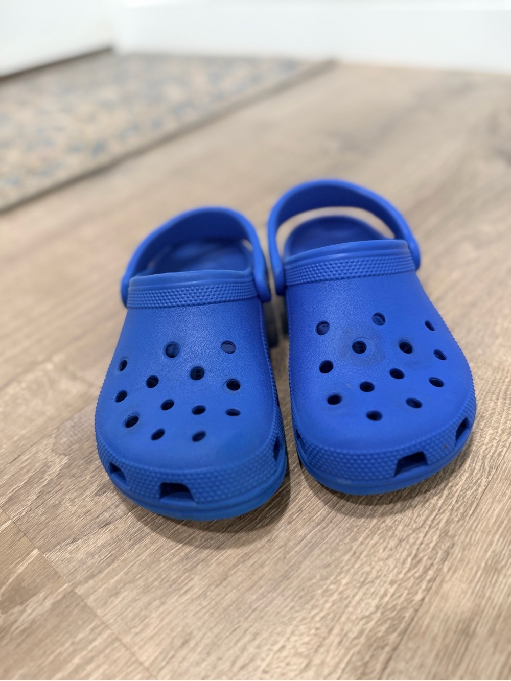 CROCS Kids Classic Clog in Bright Blue